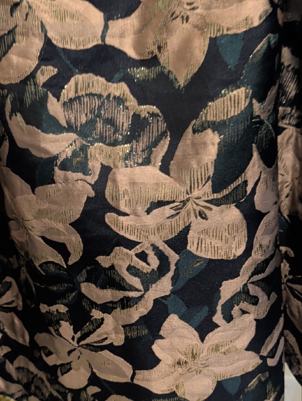 🔥JustFab Black A-Line Skirt with Rose Gold Floral Jacquard, Size L - Picture 3 of 9
